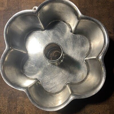 #ad Vintage Flower Shaped Angel Food Cake Pan Rare find $24.00