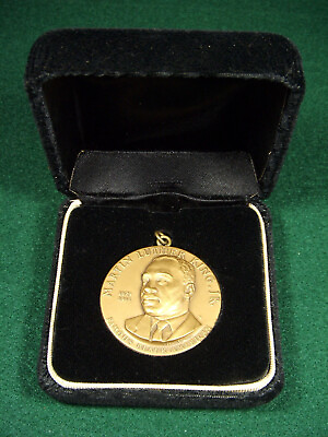 #ad Martin Luther King Jr. High Relief Bronze Medal by Medallic Art Co. New York $39.95