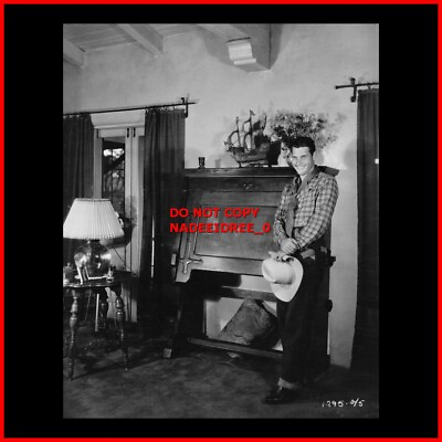 #ad RICHARD ARLEN POSING RUSTIC ROOM 1931 PORTRAIT THE CONQUERING HORDE 8X10 PHOTO $9.99
