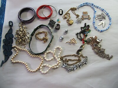#ad VINTAGE LOT OF JEWELRY 24 PCS Necklaces bracelets brooch etc $20.00