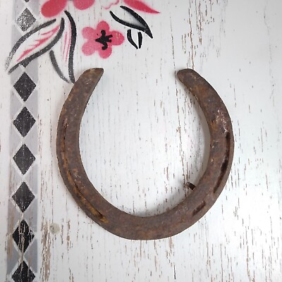 #ad * Antique OLD Horse Shoe Iron Metal Shoe Horseshoe Rustic Primitive Decor * $11.00