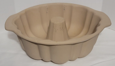 #ad The Pampered Chef Family Heritage Collection Stoneware 10quot; Fluted Bundt Pan $21.99