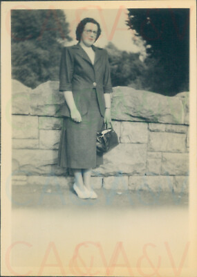 #ad 1948 Stephens Green Dublin Woman by Wall Ireland 3.3x2.3quot; Orig photo GBP 4.20