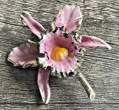 #ad VINTAGE PLASTIC OVER METAL PINK ORCHID FLOWER BROOCH PIN $16.23