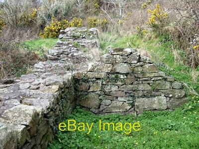 #ad Photo 6x4 Old wall work St David#x27;s Just a stump of the original wall arou c2008 GBP 2.00