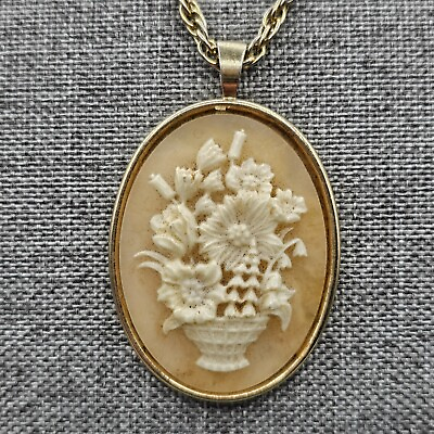 #ad Vintage Flower Cameo Necklace Gold Tone Cream Resin Bouquet Floral 24quot; $24.99