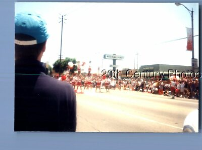 #ad FOUND COLOR PHOTO O0296 VIEW OF CHEER GIRLS MARCHING IN STREET PARADE $6.98