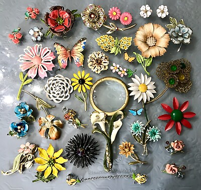 #ad Vintage Flower Jewelry Lot amp; Magnifying Glass Hedy Trifari Originals By Robert $139.95